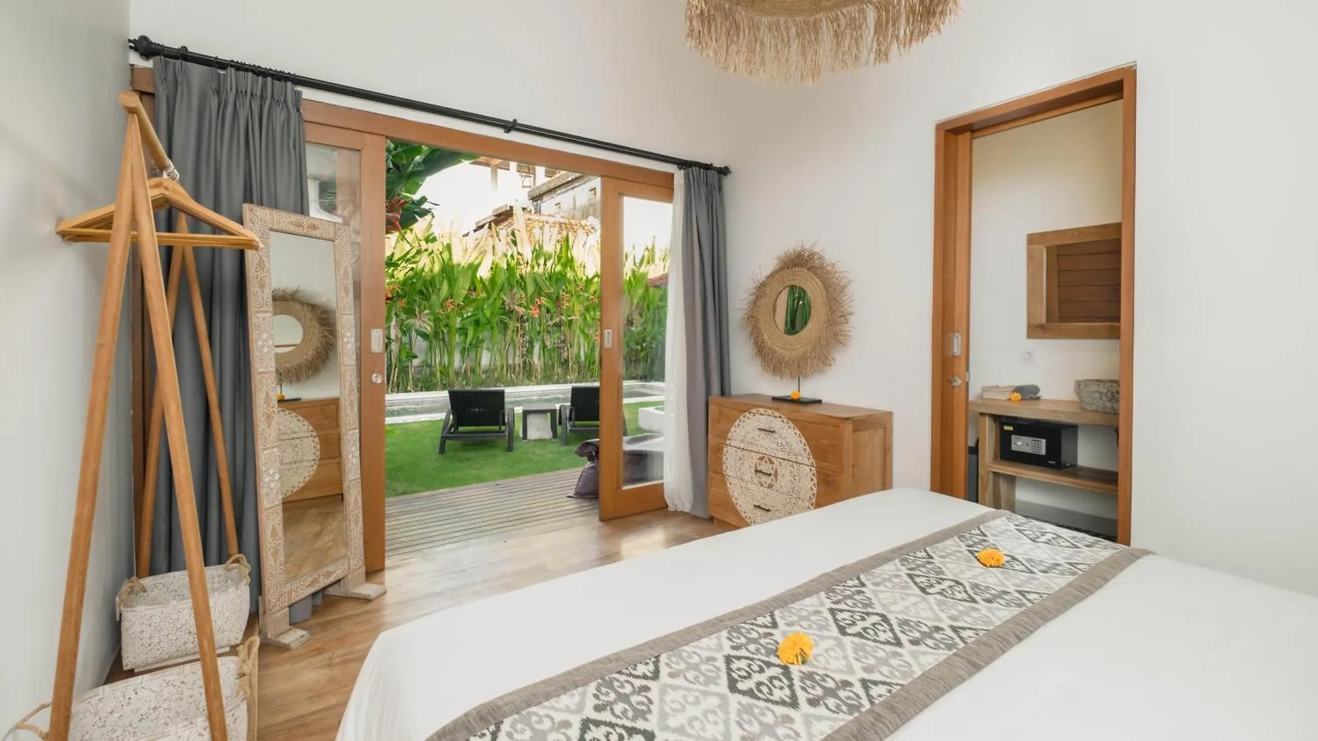 Villa Umara By Villa Finder Seminyak Indonesien